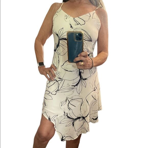 Vince Camuto Floral print asymmetrical dress.Size XXS - Picture 1 of 16
